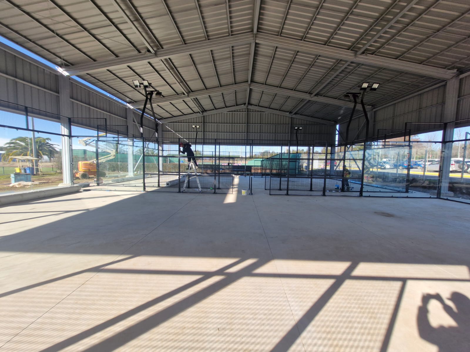 Galpón industrial LR Montajes